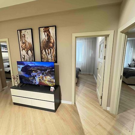 Rentnow Modern Business Apartment With 3 Bedrooms In Centre Chisináu Exterior foto