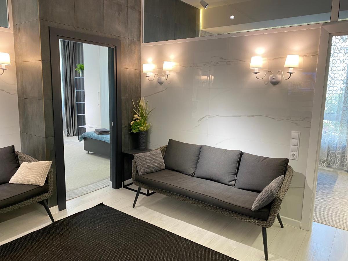 Rentnow Modern Business Apartment With 3 Bedrooms In Centre Chisináu Exterior foto