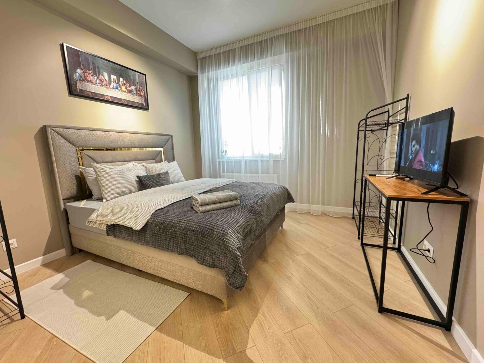 Rentnow Modern Business Apartment With 3 Bedrooms In Centre Chisináu Exterior foto