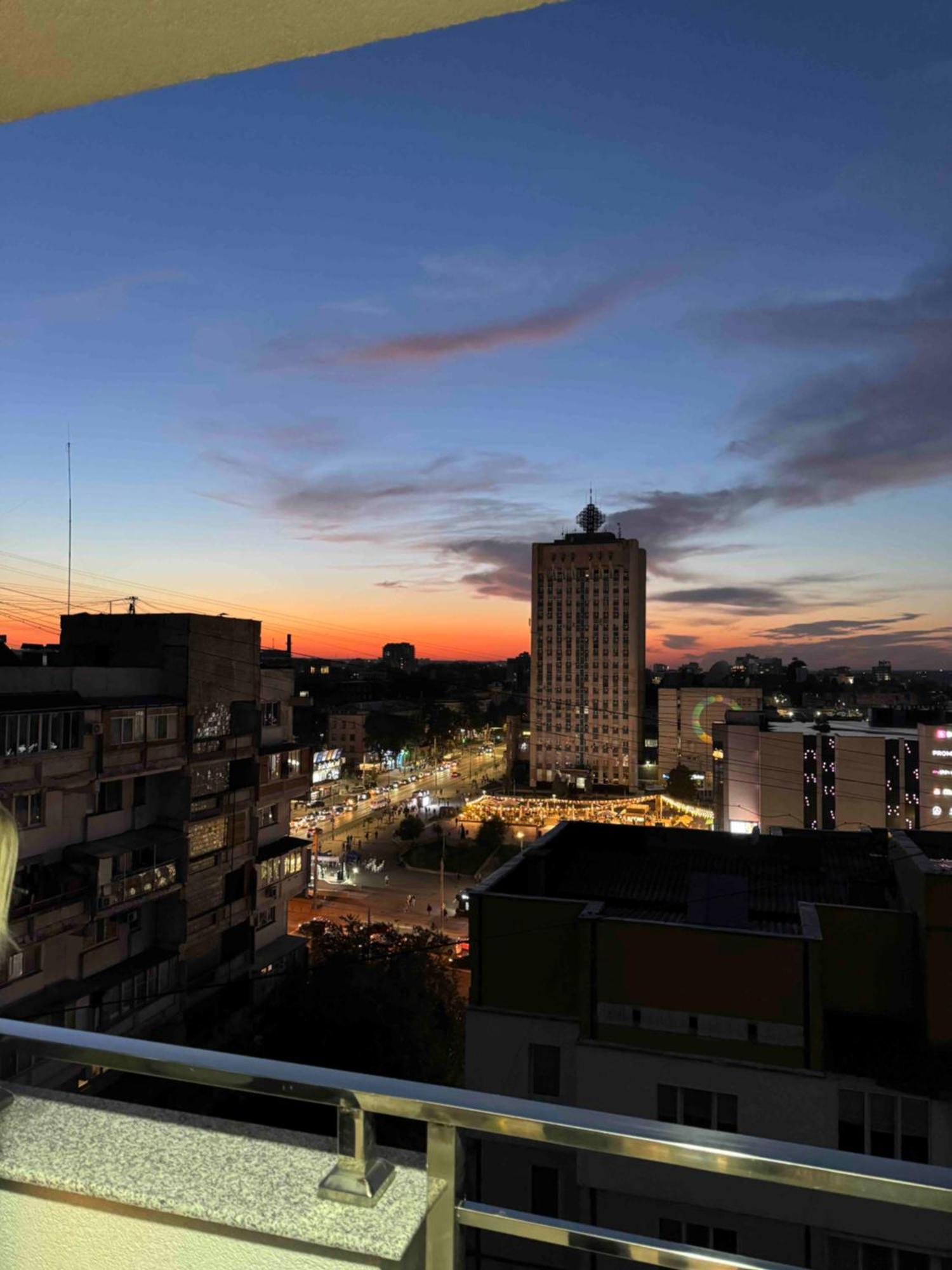 Rentnow Modern Business Apartment With 3 Bedrooms In Centre Chisináu Exterior foto