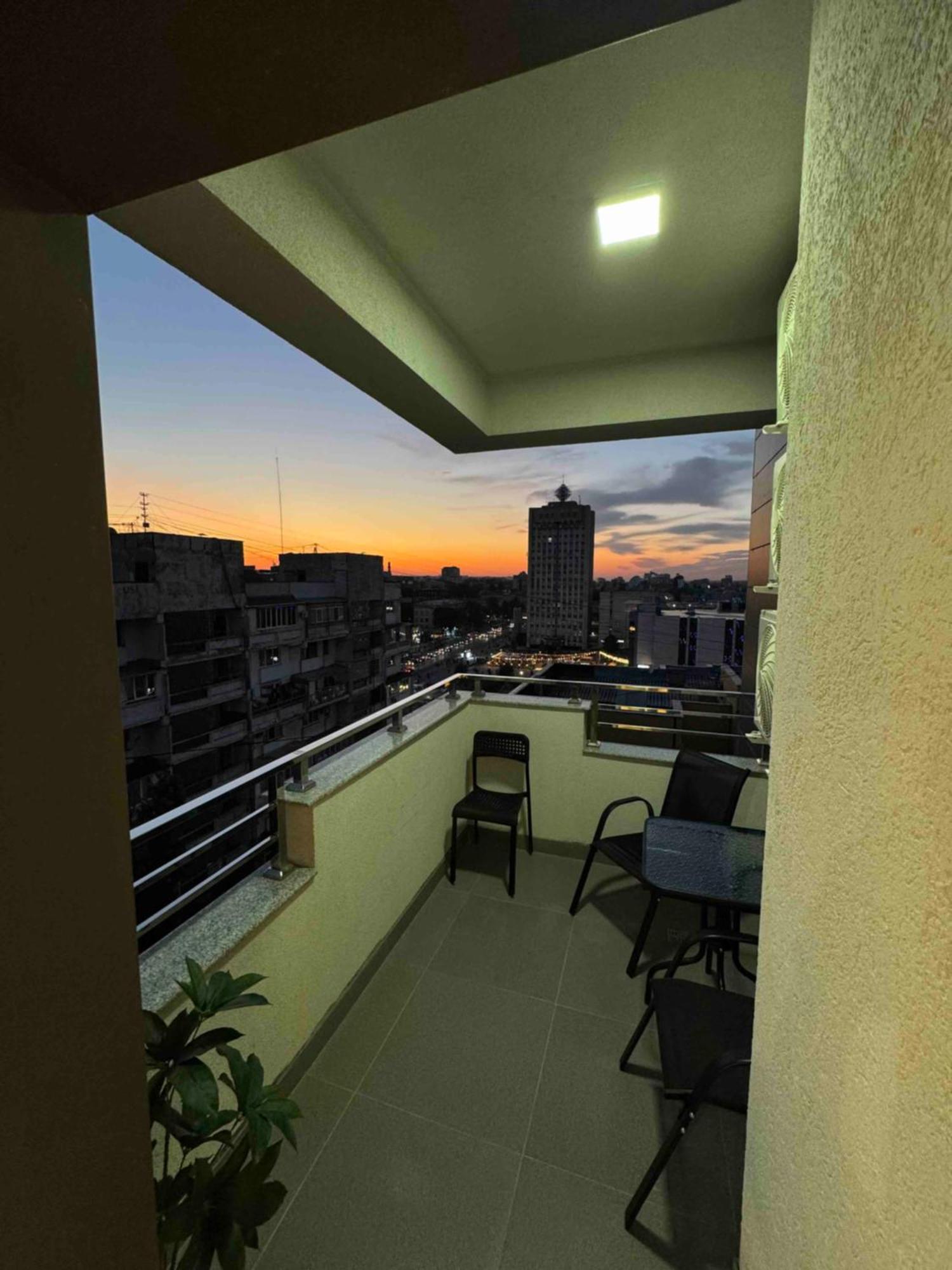 Rentnow Modern Business Apartment With 3 Bedrooms In Centre Chisináu Exterior foto
