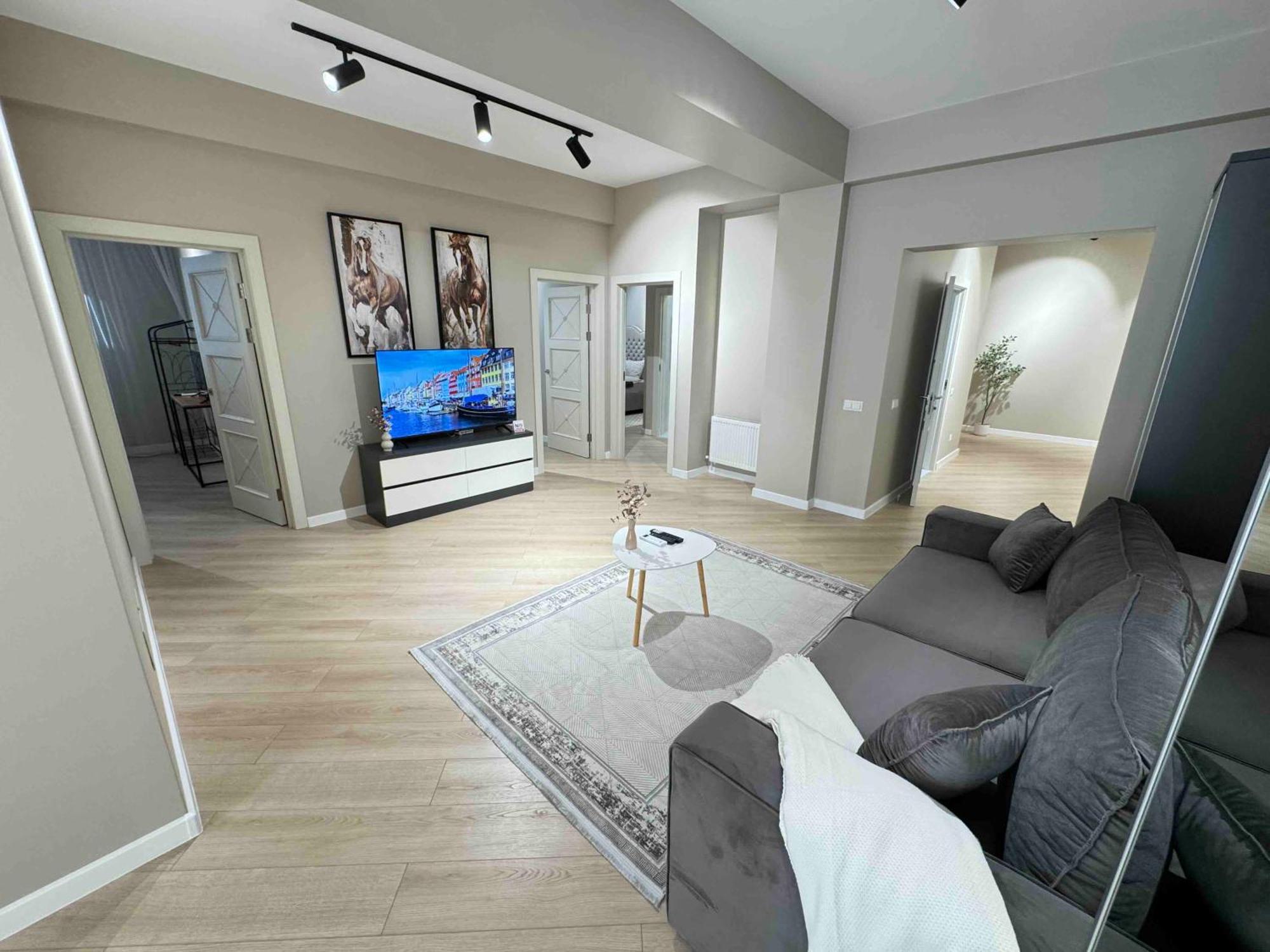 Rentnow Modern Business Apartment With 3 Bedrooms In Centre Chisináu Exterior foto